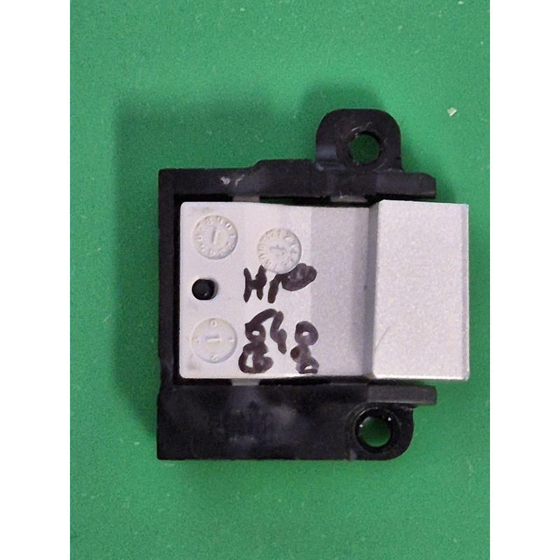 HP – Cache RJ45 HP 640 G8 – pièce détachée PC portable