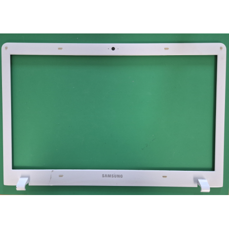 Samsung – Contour écran Samsung NP270E5E – BA75-04421B – pièce détachée PC portable