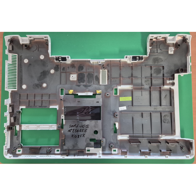 Samsung – Base Samsung NP270E5E – BA75-04420B – pièce détachée PC portable