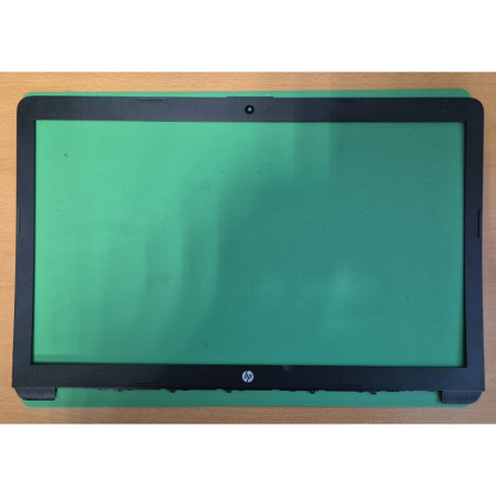 HP – Contour écran HP 470 G7 – L22517-001 – pièce détachée PC portable