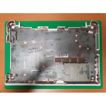 Plasturgie de Base EABLI00304A blanche occasion pour Toshiba L50-B